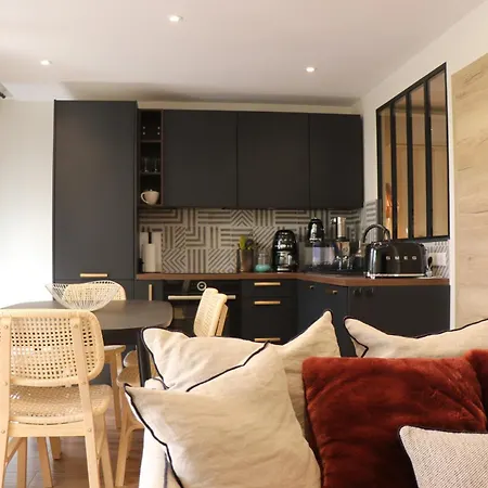 Sublime St Tropez 3 Bedrooms Pool Lejlighed
