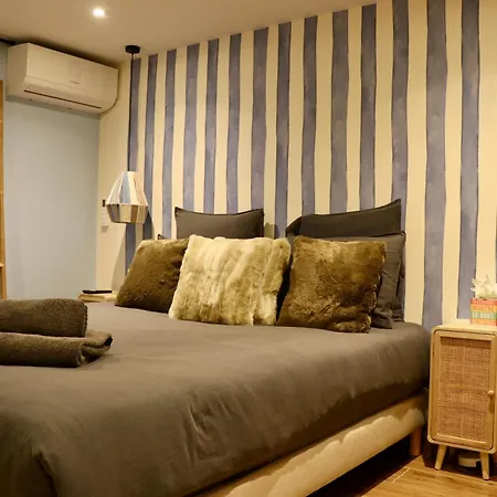 Sublime St Tropez 3 Bedrooms Pool 아파트